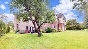 Photo 25- click for photo gallery